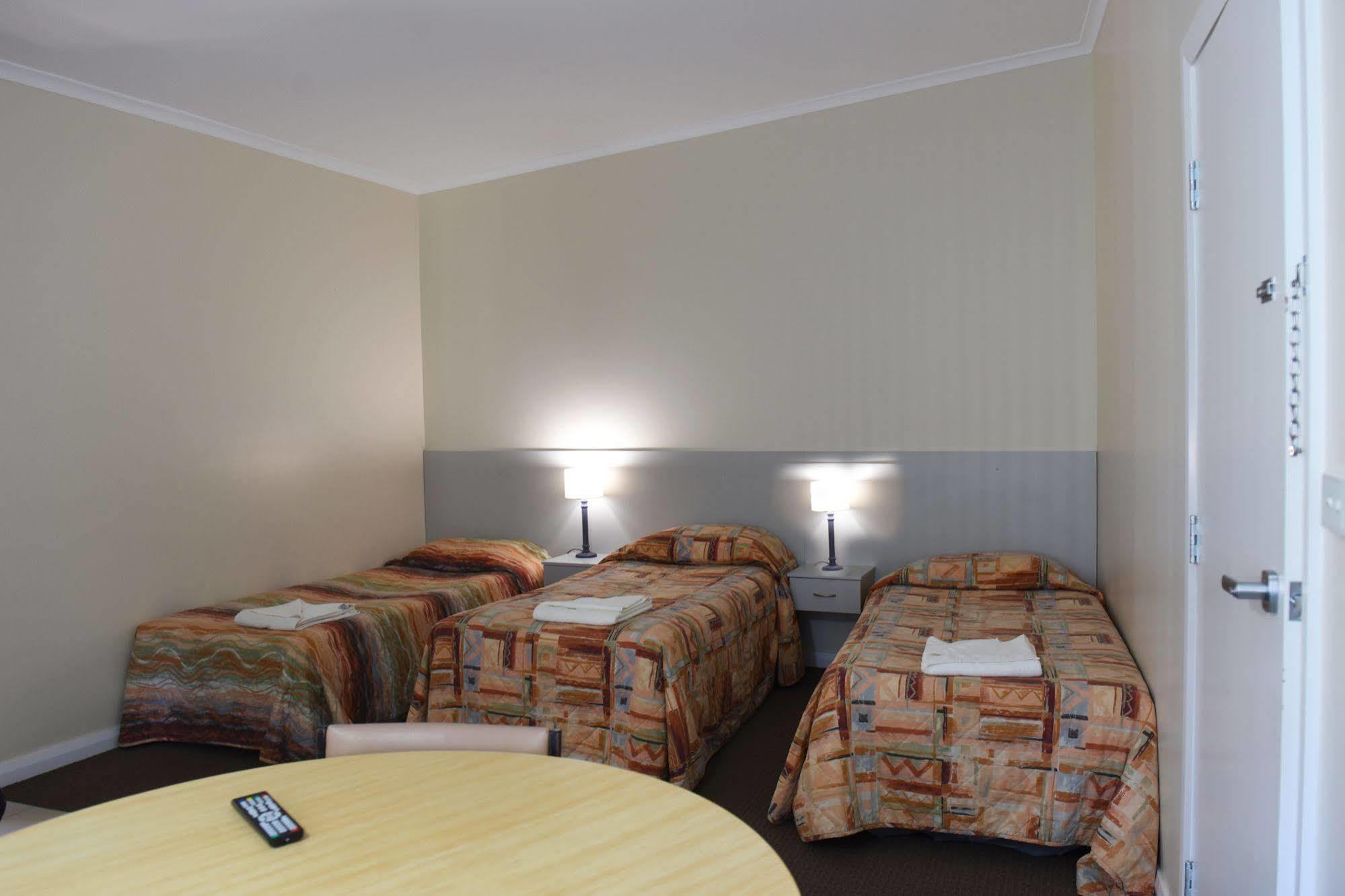 Mia Motel グリフィス エクステリア 写真