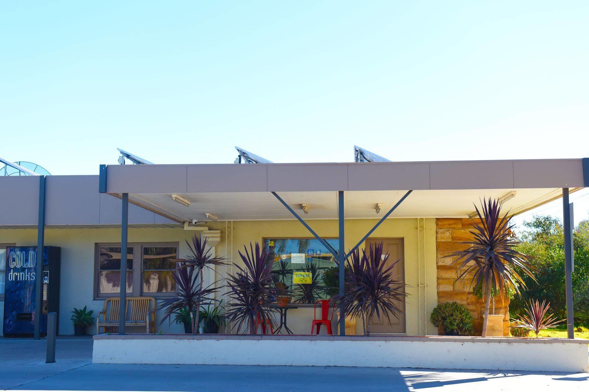 Mia Motel グリフィス エクステリア 写真