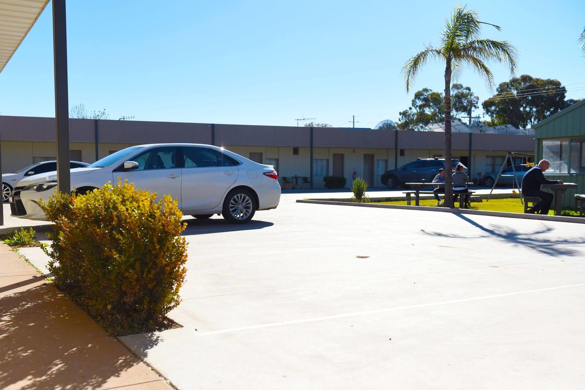 Mia Motel グリフィス エクステリア 写真
